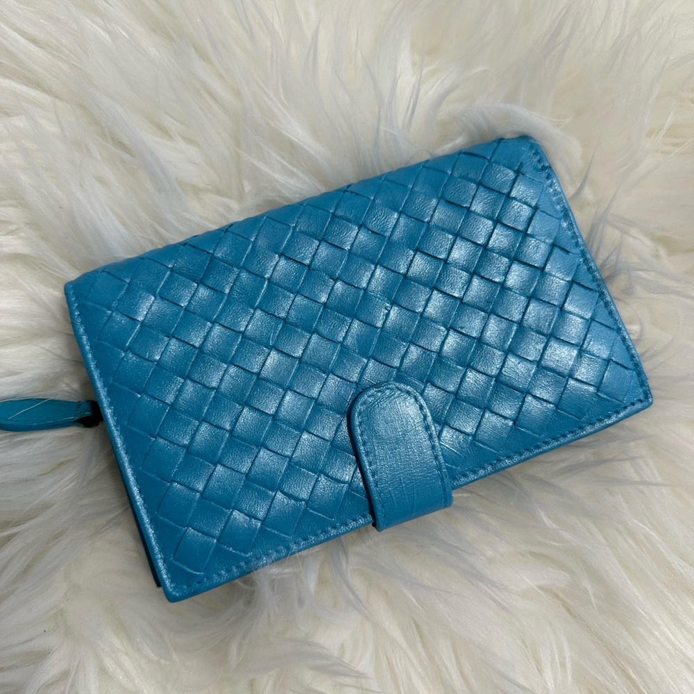 Bottega Venera Woven Leather Zip Wallet - Metallic Turquoise
